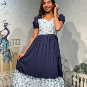 Navy & Blossom Dream