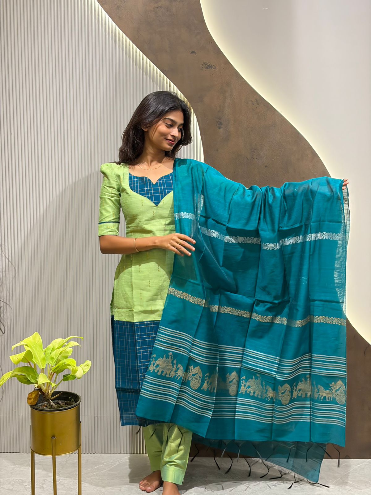 Teal Thendral Set - Image 4