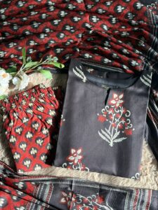 Karumai Floral Cotton Set