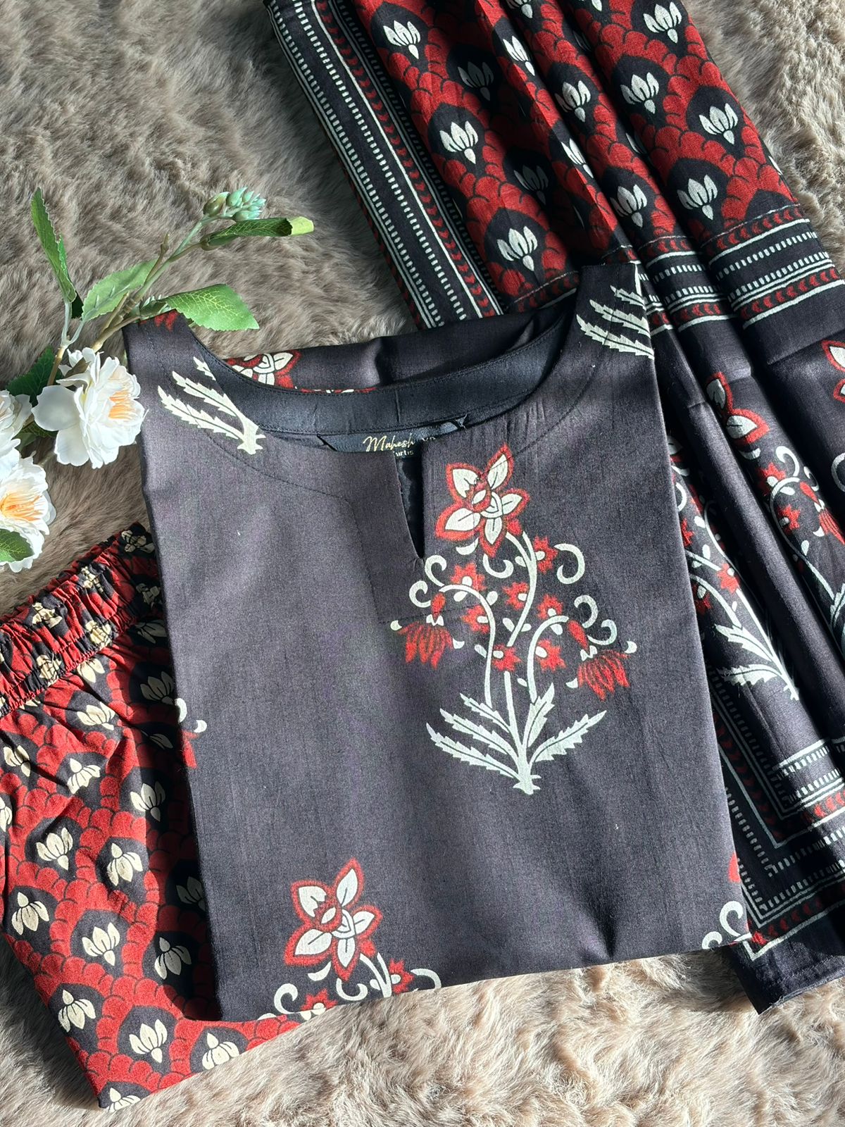 Karumai Floral Cotton Set - Image 2